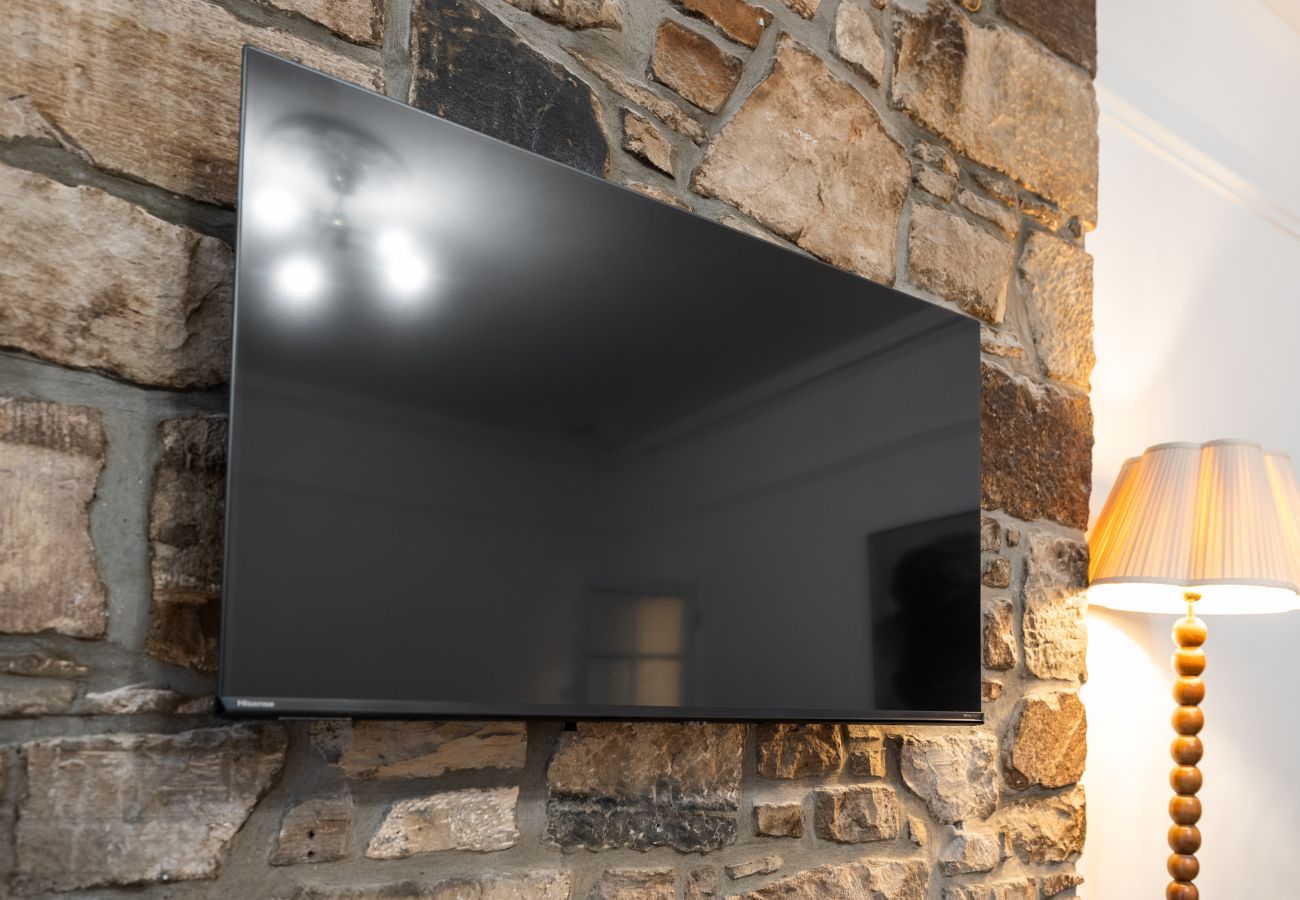 Apartment in Edinburgh - Burnets Close 2 Bedroom Apartment - Edinburgh