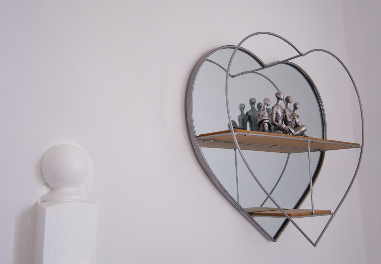 House in Westhoughton - Westhoughton 3 Bedroom House - Free Parking	