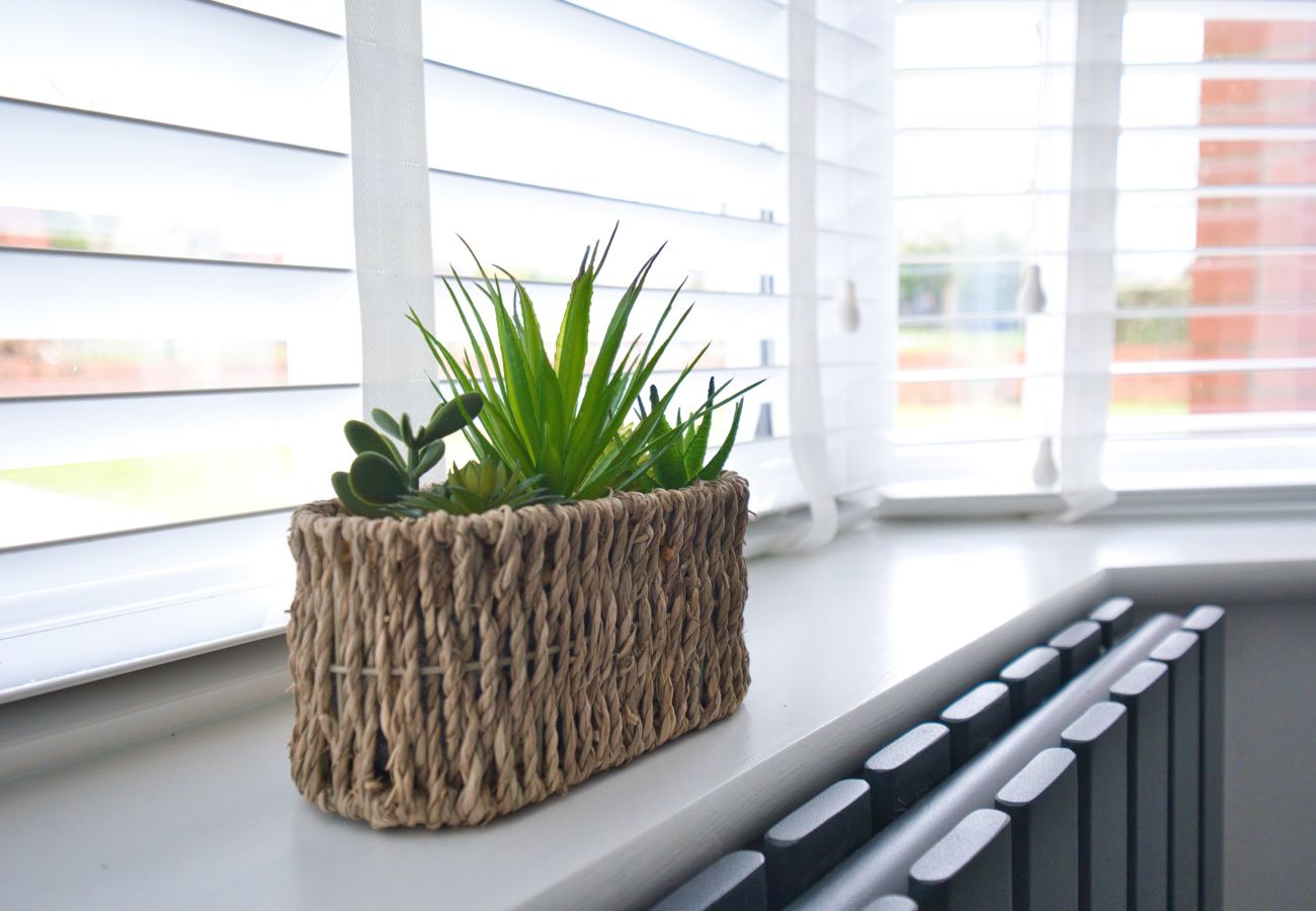 House in Westhoughton - Westhoughton 3 Bedroom House - Free Parking	