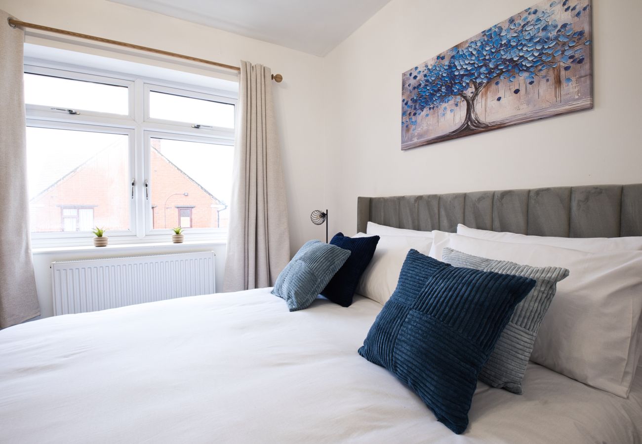 House in Westhoughton - Westhoughton 3 Bedroom House - Free Parking	