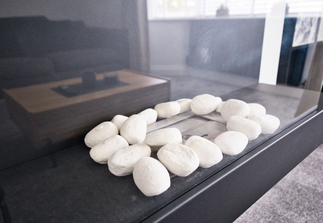 House in Westhoughton - Westhoughton 3 Bedroom House - Free Parking	