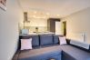 Apartment in Cheltenham - Black Caviar 2 Bedroom Apartment, Cheltenham by mySTAYINN