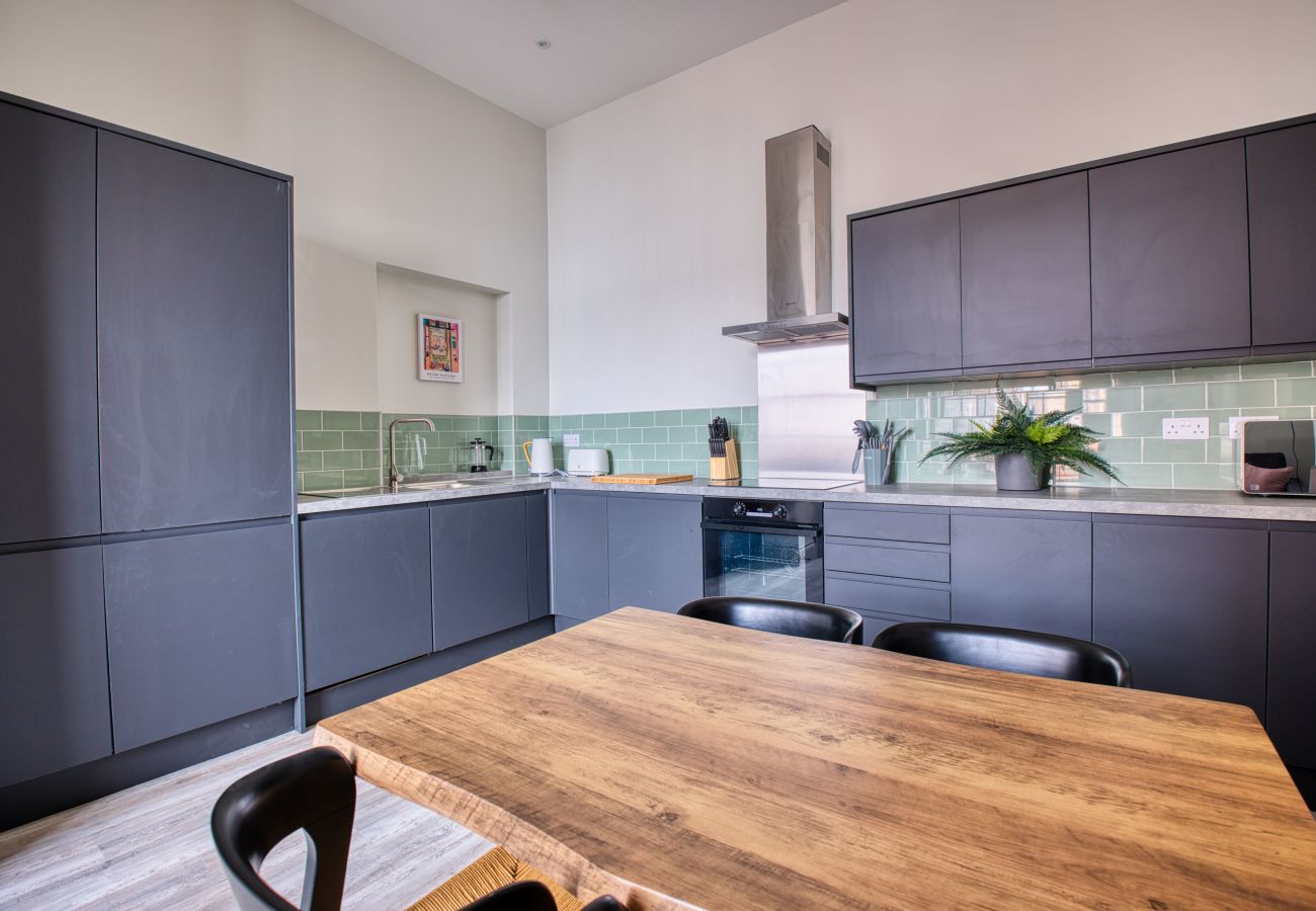 Apartment in Cheltenham - Lansdown 1 Bedroom Apartment, Cheltenham by mySTAYINN