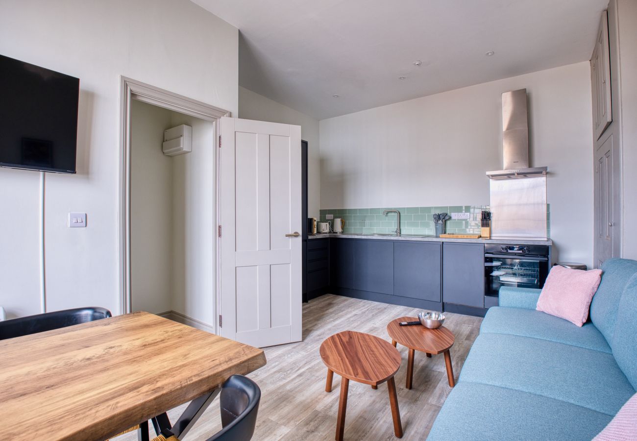 Apartment in Cheltenham - Prestbury 1 Bedroom Apartment, Cheltenham by mySTAYINN