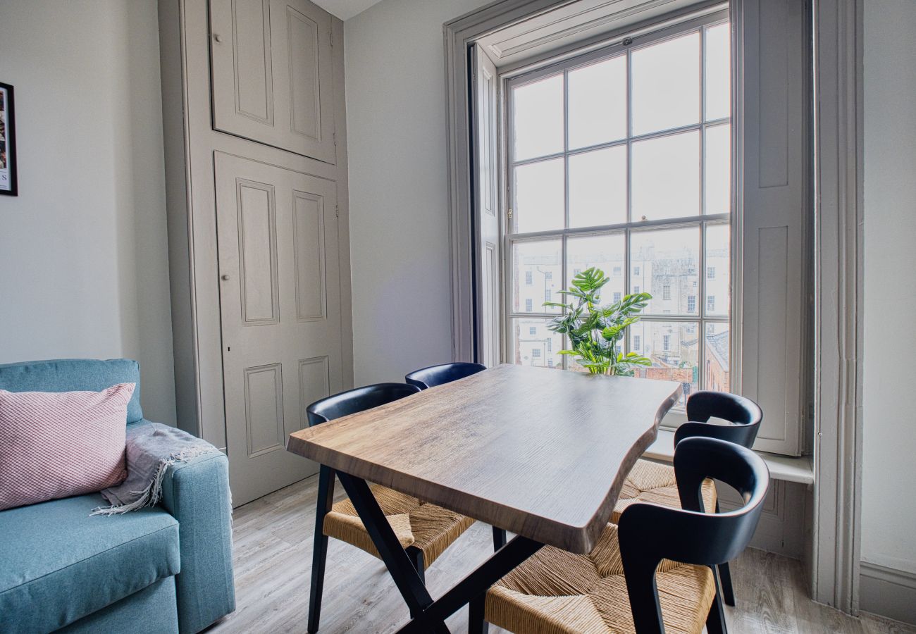 Apartment in Cheltenham - Prestbury 1 Bedroom Apartment, Cheltenham by mySTAYINN