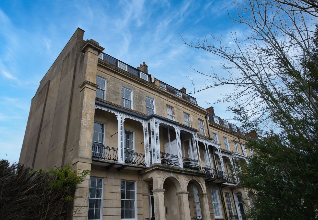 Apartment in Cheltenham - Prestbury 1 Bedroom Apartment, Cheltenham by mySTAYINN