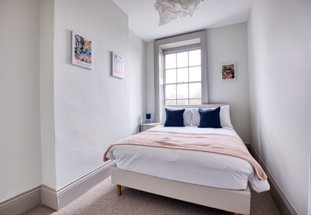 Apartment in Cheltenham - Regency 1 Bedroom Apartment, Cheltenham by mySTAYINN