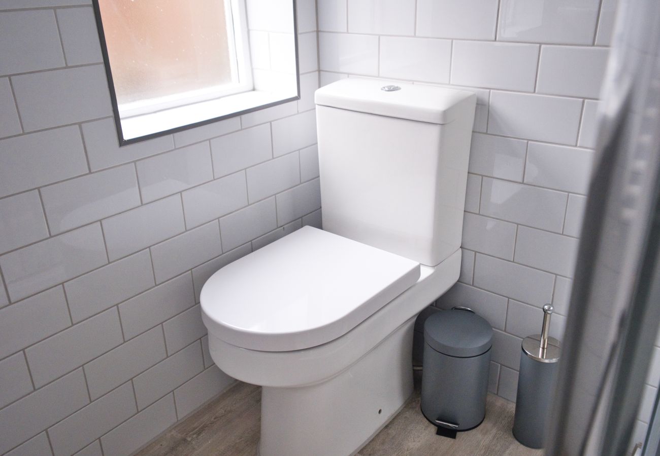 Cottage in Cheltenham - Ivy Cottage, 1 Bedroom, Cheltenham City Centre by mySTAYINN