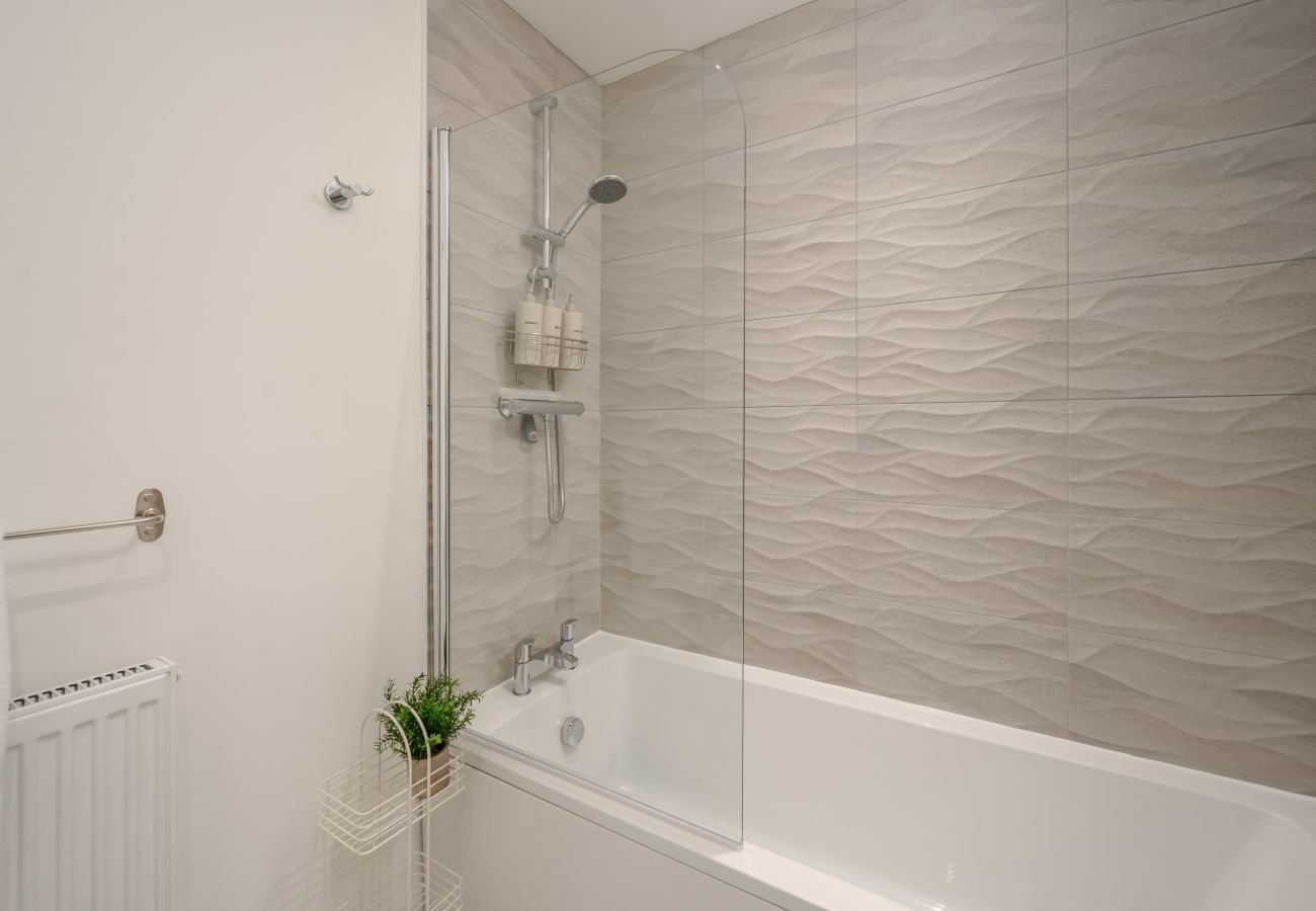 House in Dalkeith -  Heather Way 4 Bedroom House - Mayfield, Dalkeith