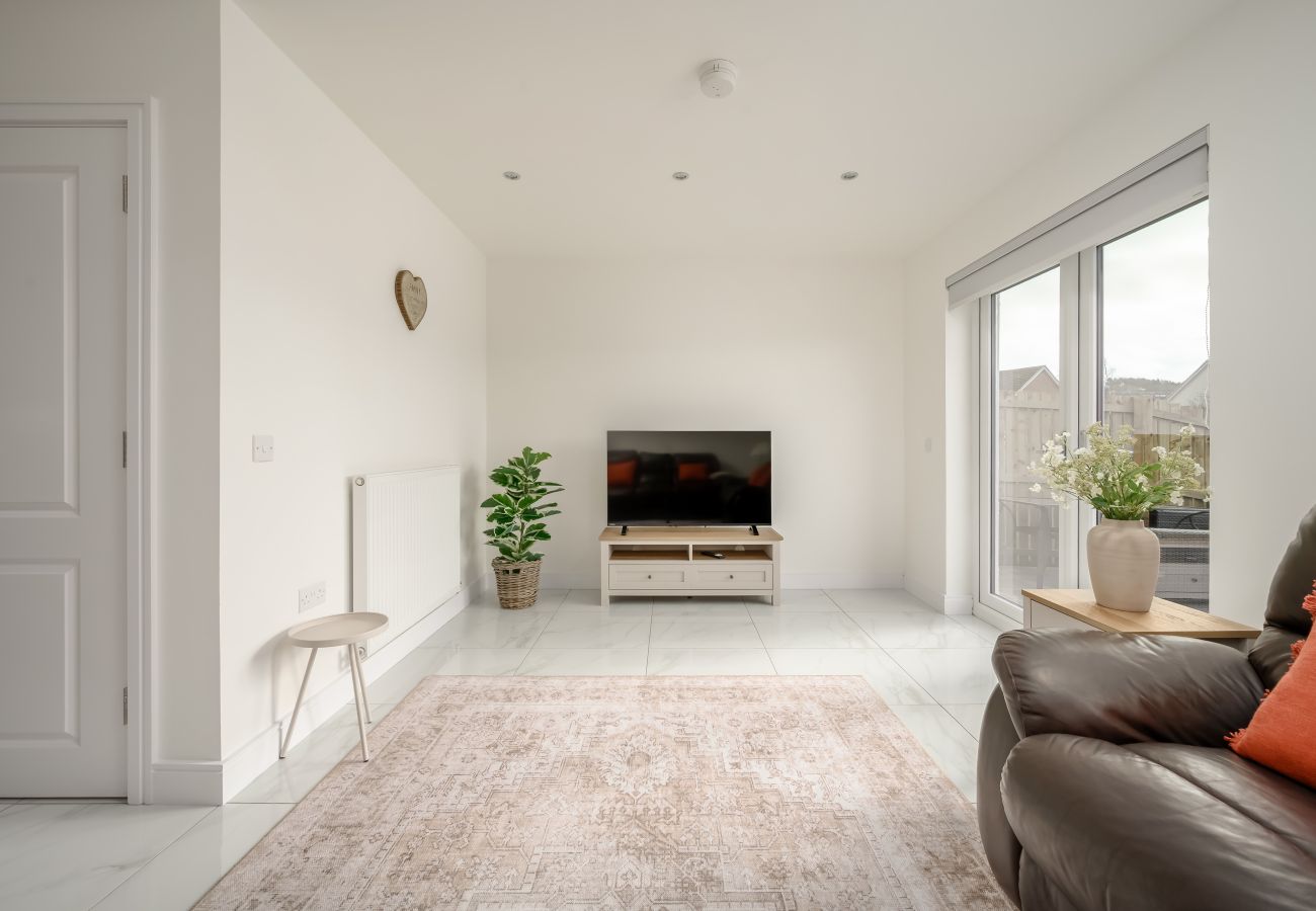 House in Dalkeith -  Heather Way 4 Bedroom House - Mayfield, Dalkeith