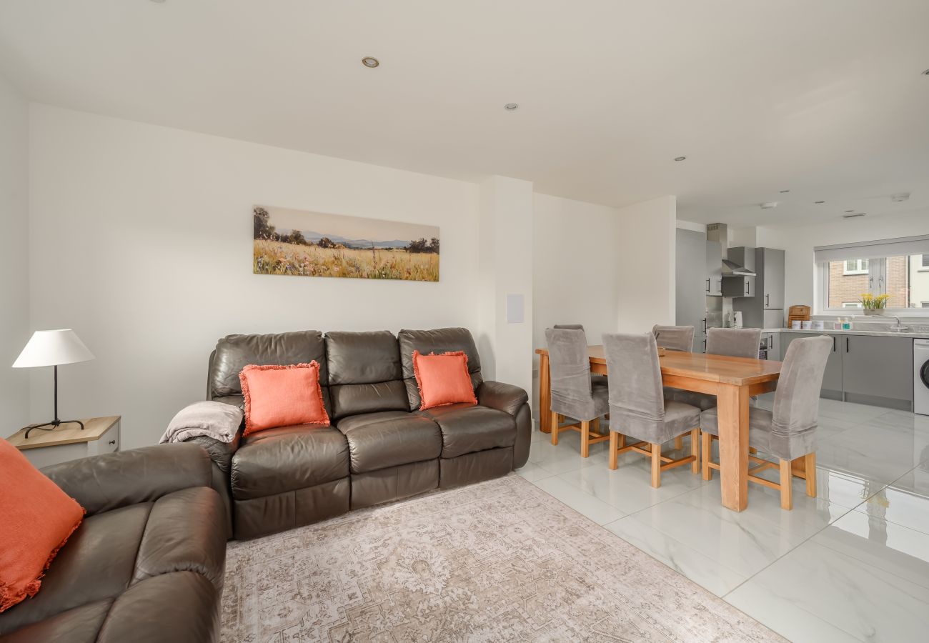 House in Dalkeith -  Heather Way 4 Bedroom House - Mayfield, Dalkeith