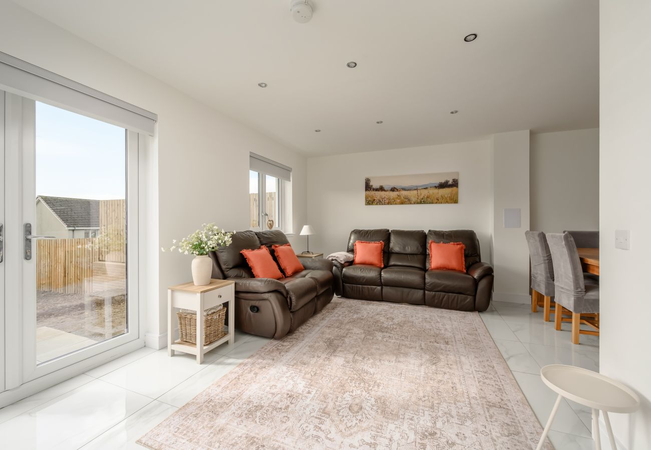 House in Dalkeith -  Heather Way 4 Bedroom House - Mayfield, Dalkeith