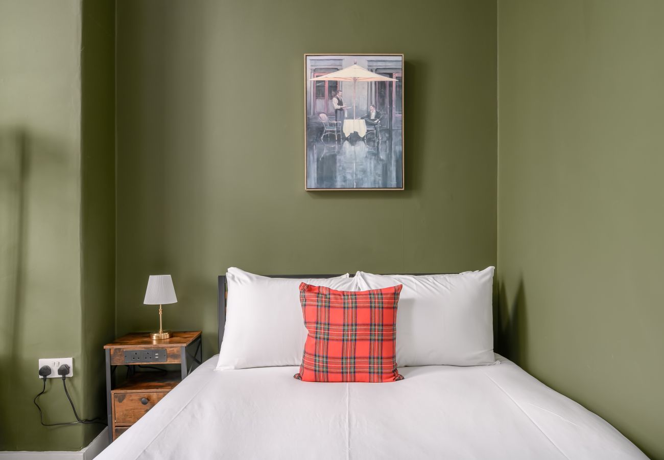 Apartment in Edinburgh - Marchmont 4 Bedroom Apartment - Edinburgh