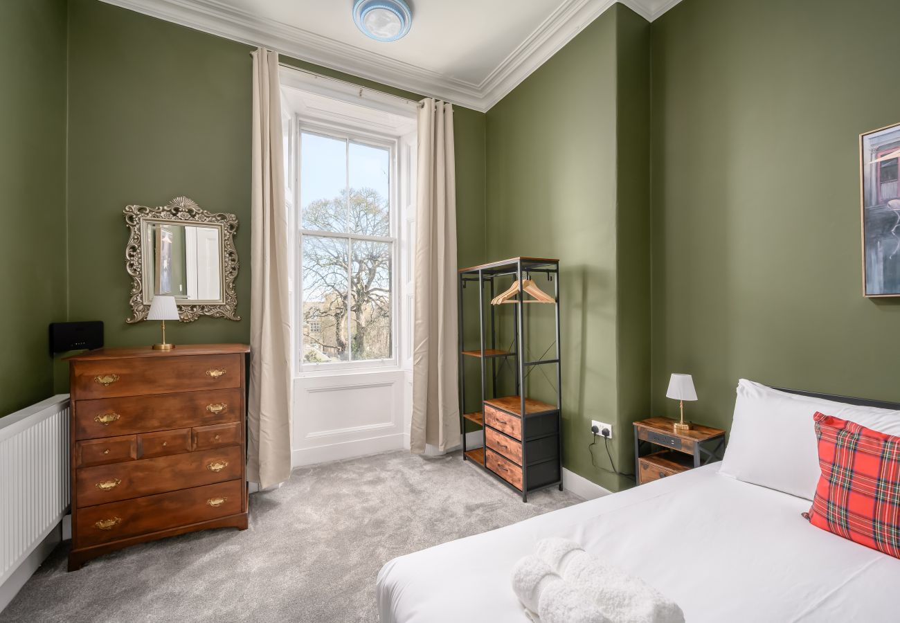 Apartment in Edinburgh - Marchmont 4 Bedroom Apartment - Edinburgh