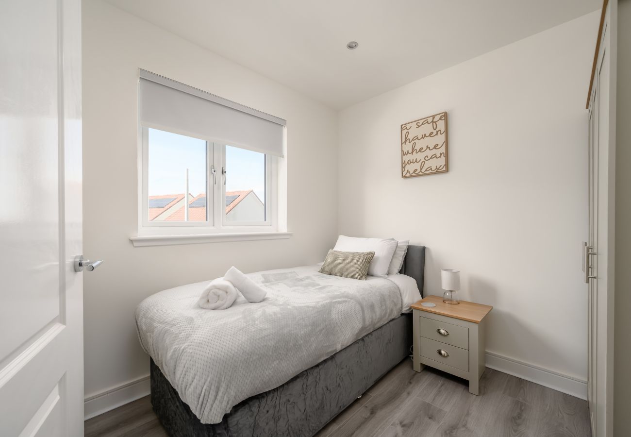 House in Dalkeith - Heather Way Cosy 4 Bedroom House - Mayfield, Dalkeith