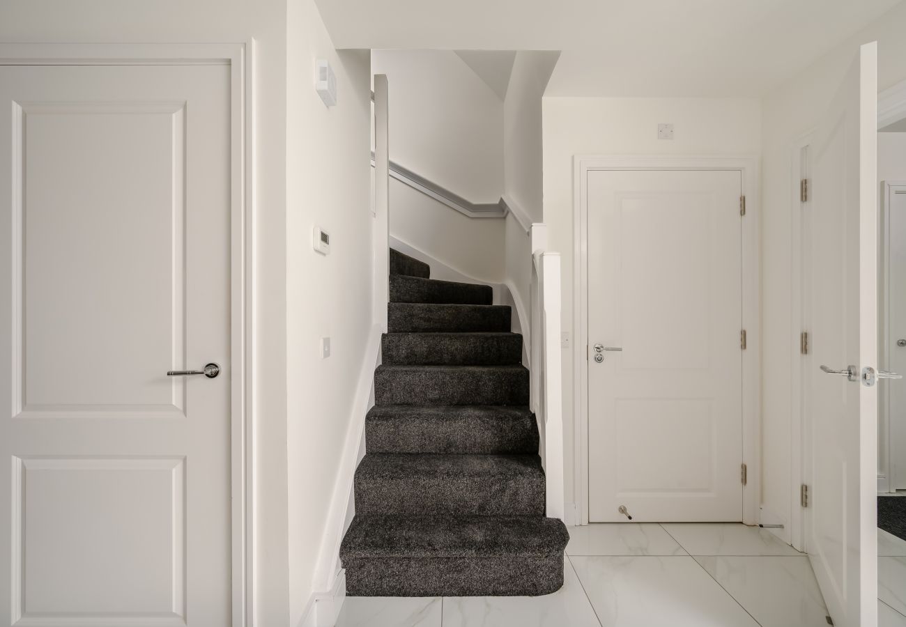 House in Dalkeith - Heather Way Cosy 4 Bedroom House - Mayfield, Dalkeith