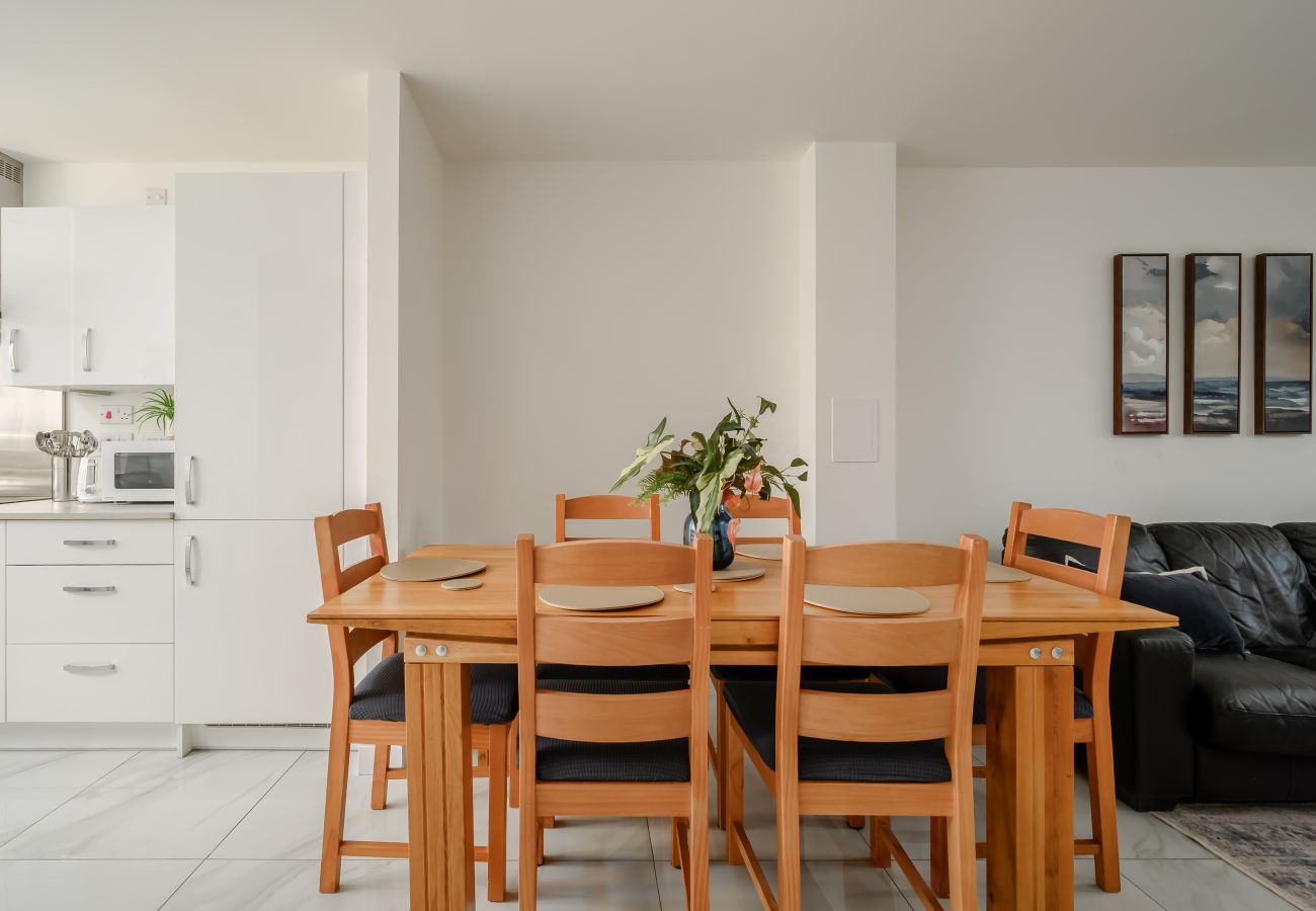 House in Dalkeith - Heather Way Cosy 4 Bedroom House - Mayfield, Dalkeith