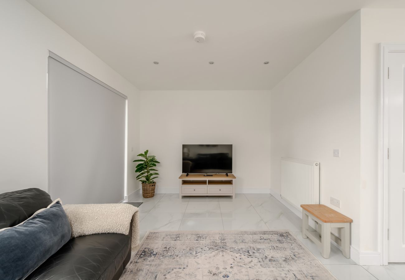 House in Dalkeith - Heather Way Cosy 4 Bedroom House - Mayfield, Dalkeith