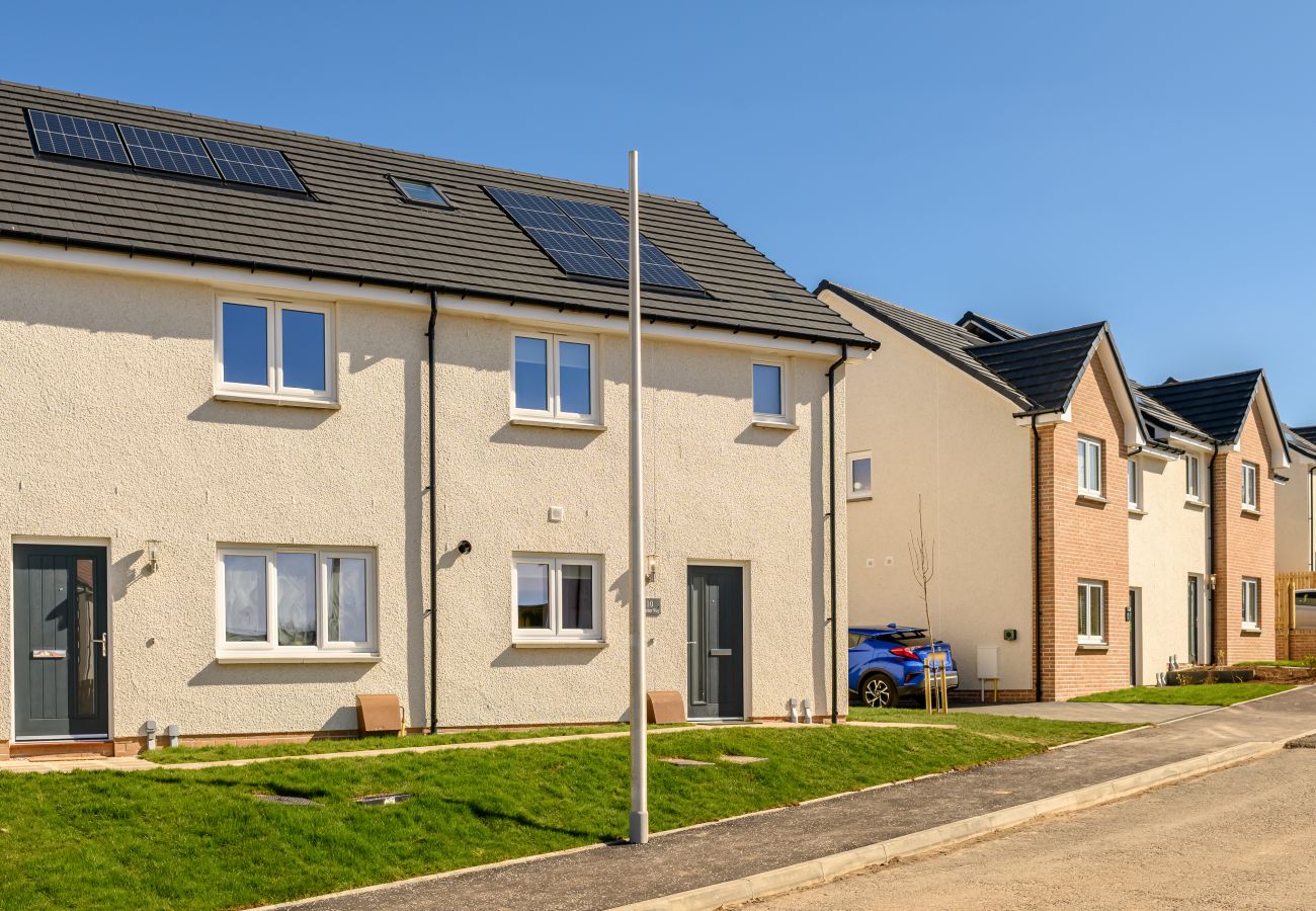 House in Dalkeith - Heather Way Cosy 4 Bedroom House - Mayfield, Dalkeith