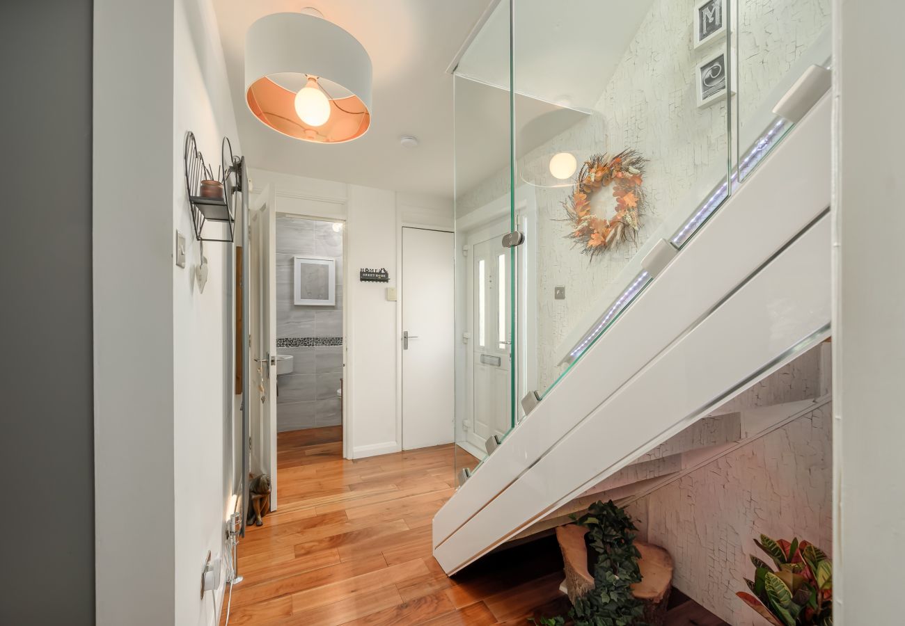 House in Edinburgh - Almond Green 2 Bedroom House - Edinburgh 