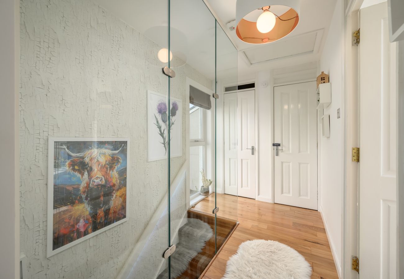 House in Edinburgh - Almond Green 2 Bedroom House - Edinburgh 