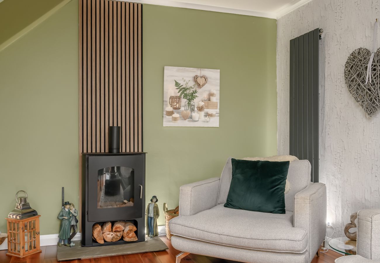 House in Edinburgh - Almond Green 2 Bedroom House - Edinburgh 