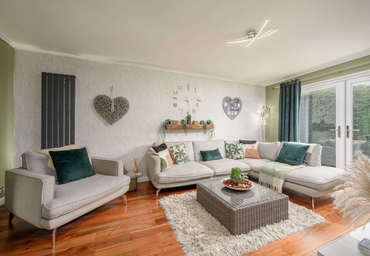 House in Edinburgh - Almond Green 2 Bedroom House - Edinburgh 