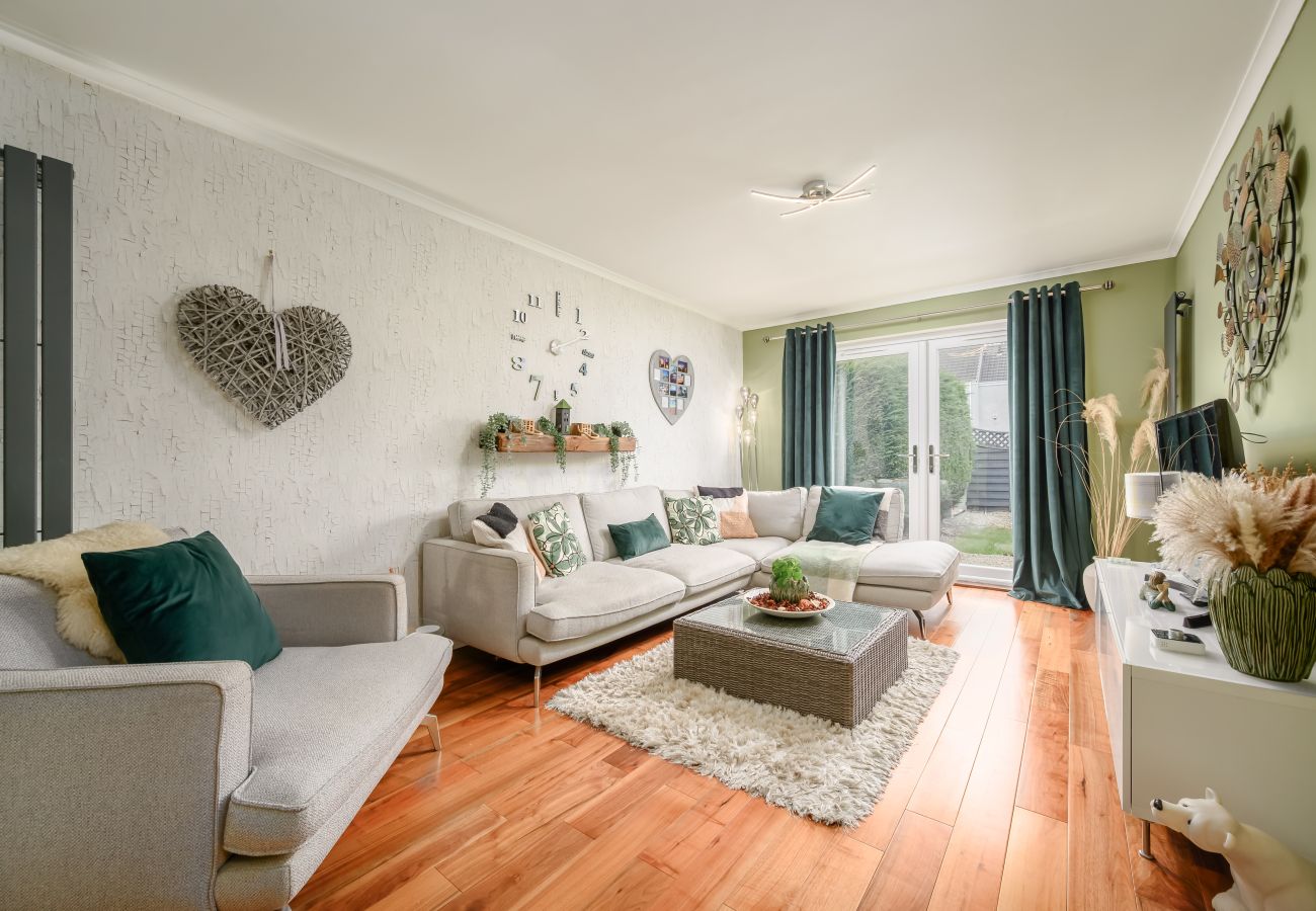 House in Edinburgh - Almond Green 2 Bedroom House - Edinburgh 