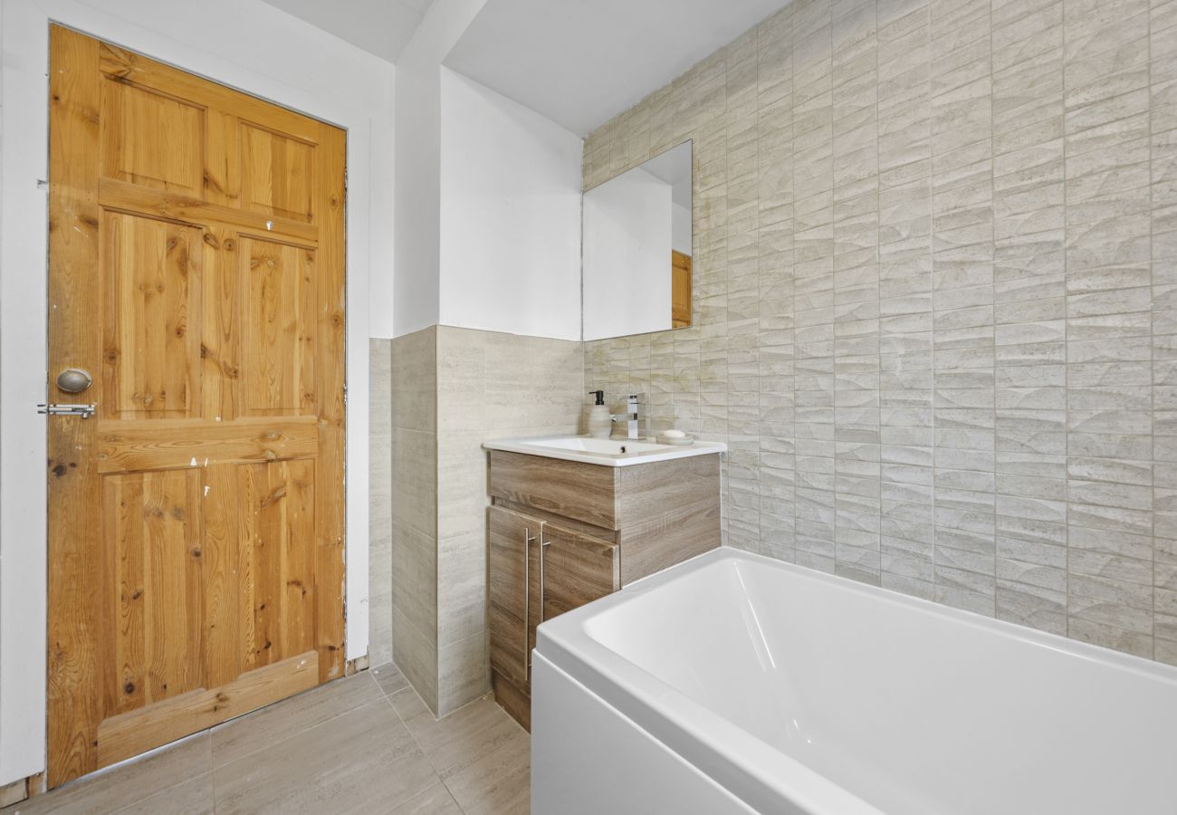 Apartment in Inverness - Warrand 3 Bedroom Apartment - Inverness