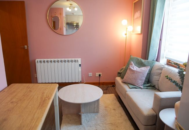 Apartment in Inverness - Stylish 1 Bedroom Apartment - Old Bakery Buildings - Inverness