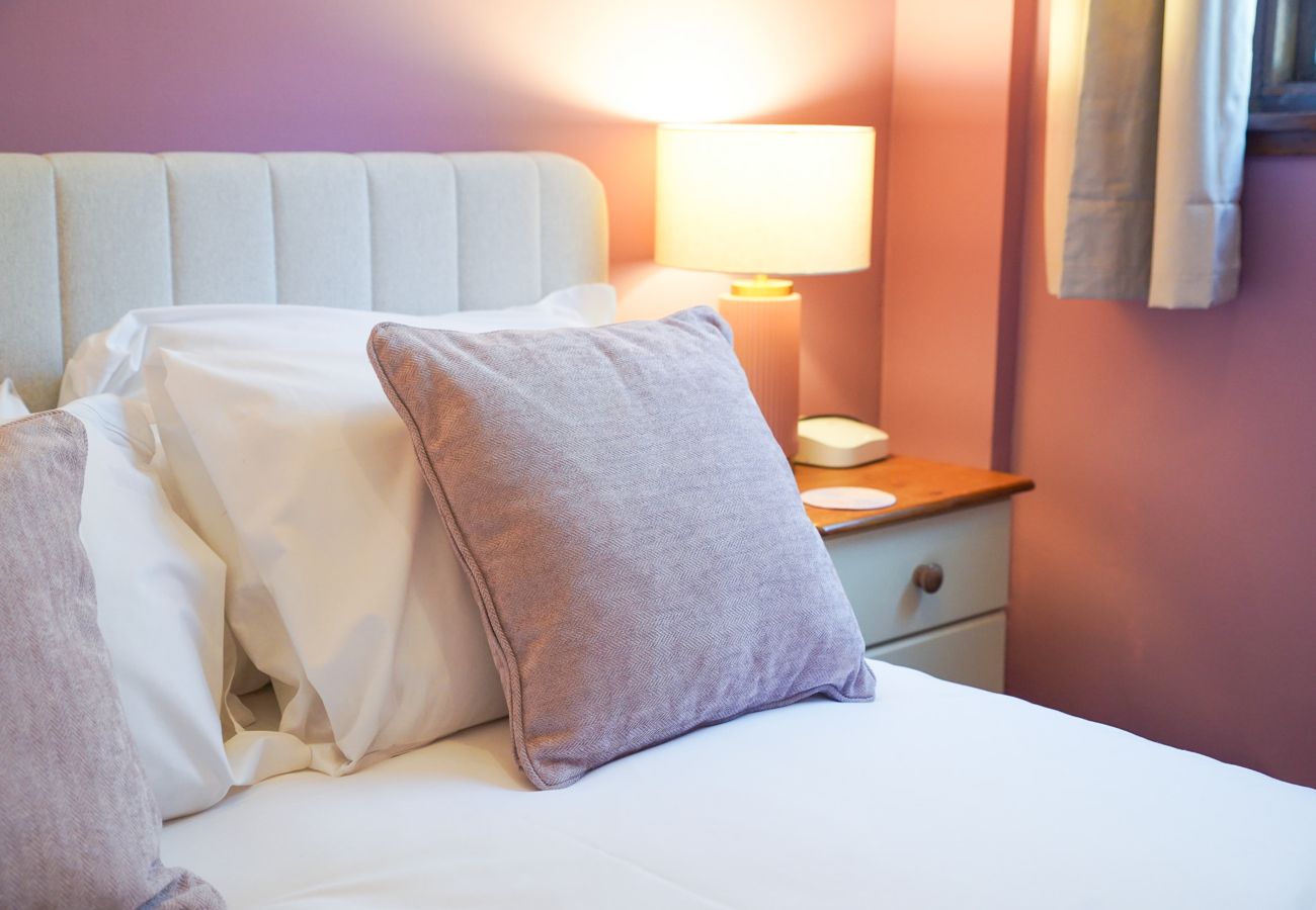 Apartment in Inverness - Stylish 1 Bedroom Apartment - Old Bakery Buildings - Inverness