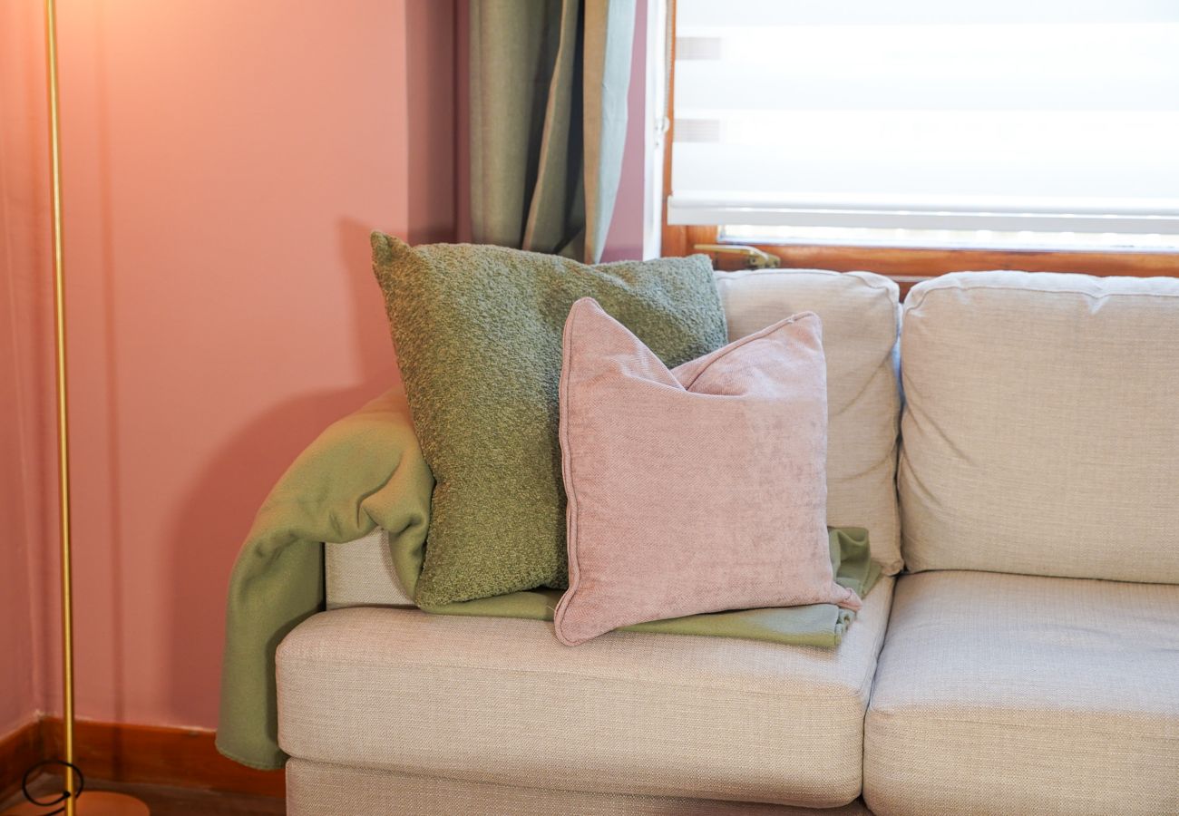 Apartment in Inverness - Stylish 1 Bedroom Apartment - Old Bakery Buildings - Inverness