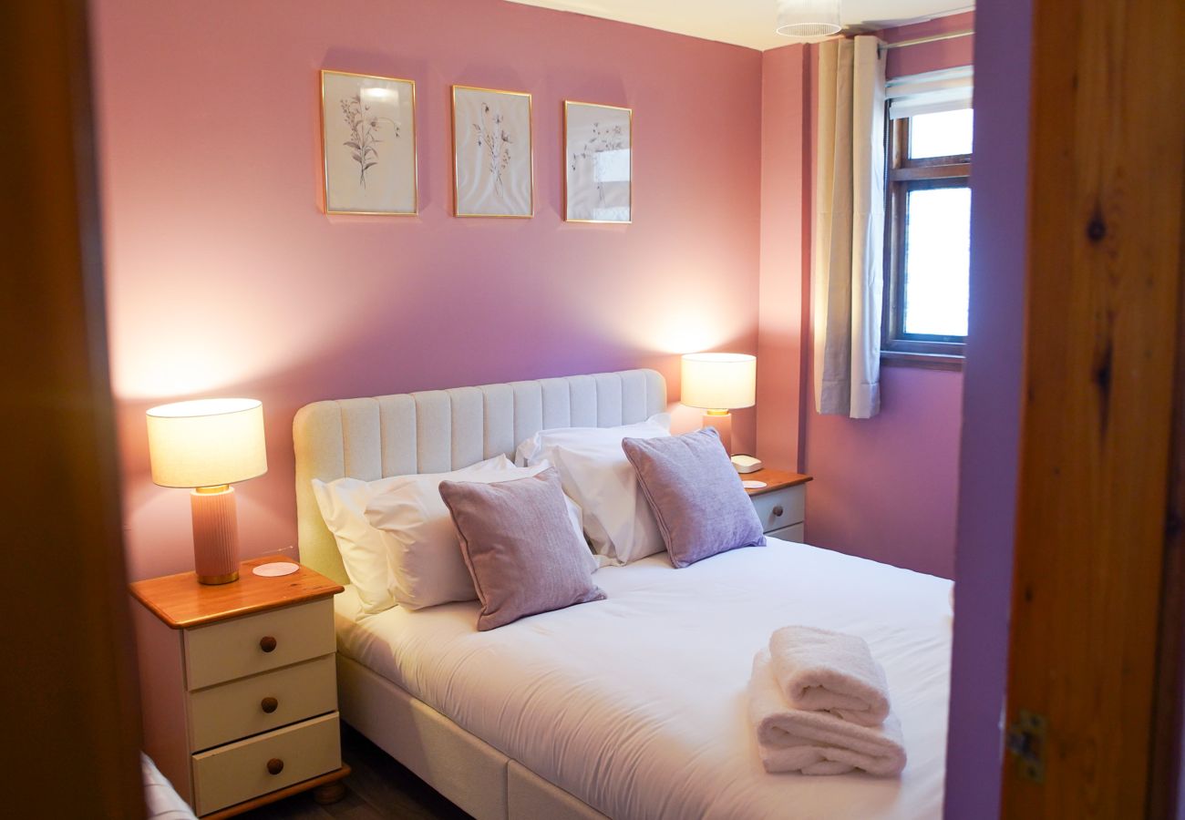Apartment in Inverness - Stylish 1 Bedroom Apartment - Old Bakery Buildings - Inverness