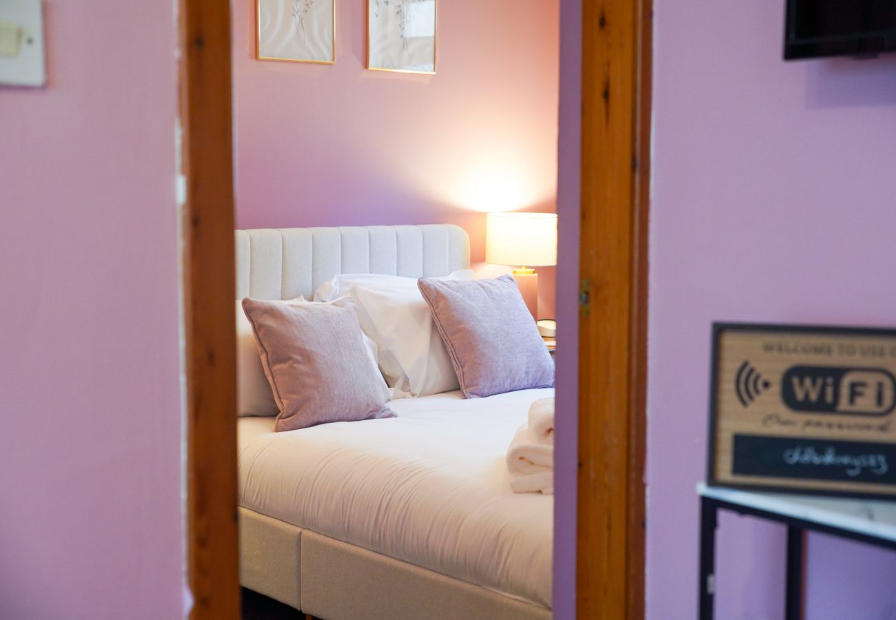 Apartment in Inverness - Stylish 1 Bedroom Apartment - Old Bakery Buildings - Inverness
