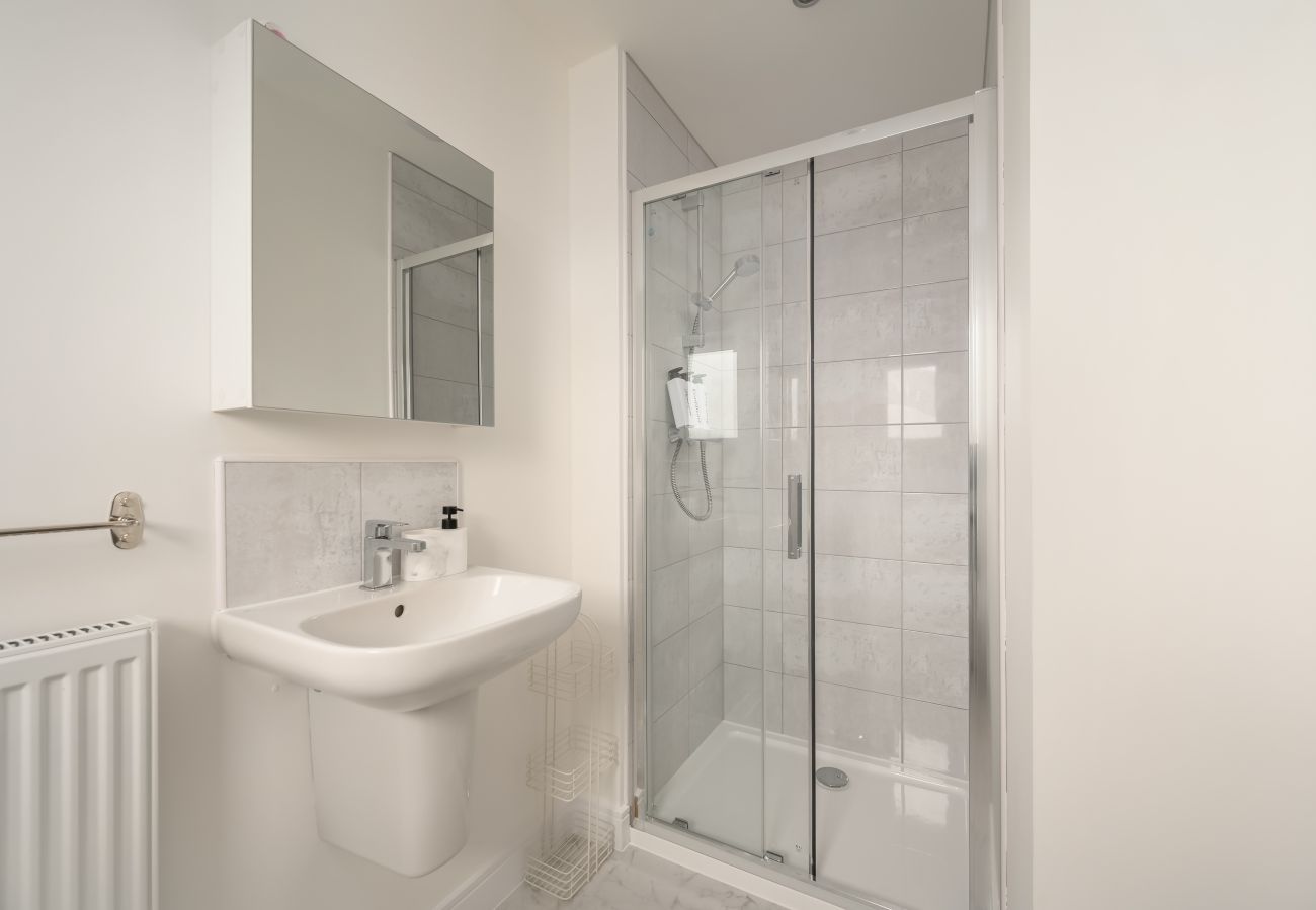 House in Dalkeith - Heather Way Modern 4 Bedroom House - Mayfield, Dalkeith
