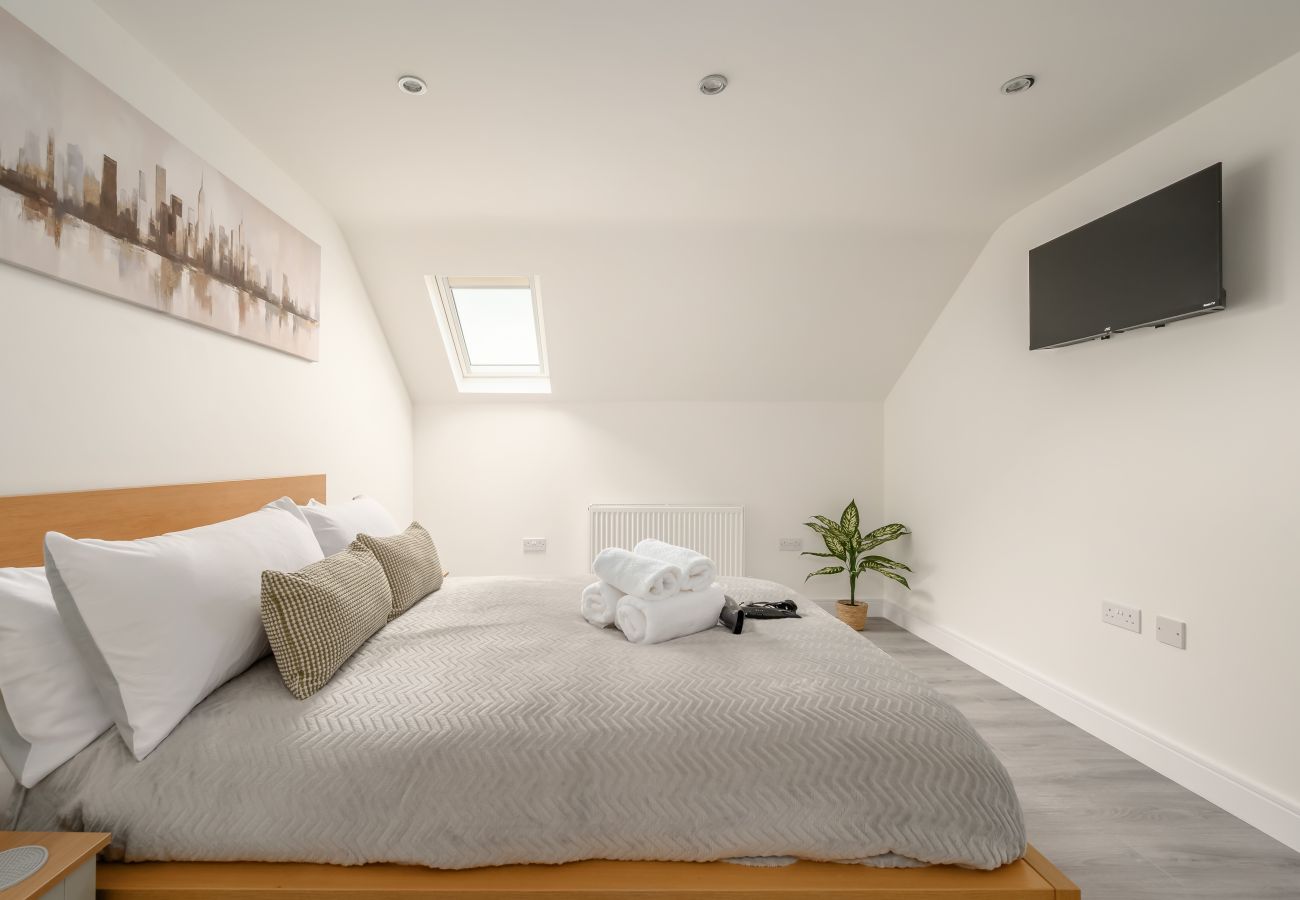 House in Dalkeith - Heather Way Modern 4 Bedroom House - Mayfield, Dalkeith