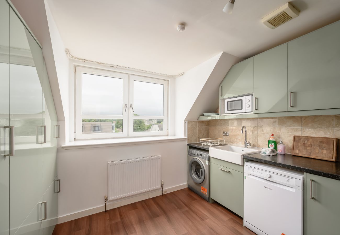 Rent by room in Edinburgh - Pentland Hills Views - Cosy Room in Shared Accommodation - Edinburgh 