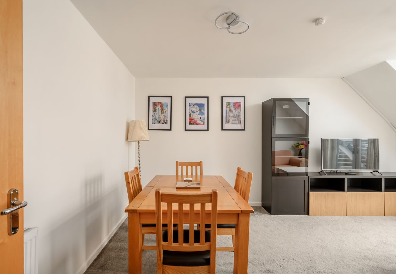 Rent by room in Edinburgh - Pentland Hills Views - Cosy Room in Shared Accommodation - Edinburgh 