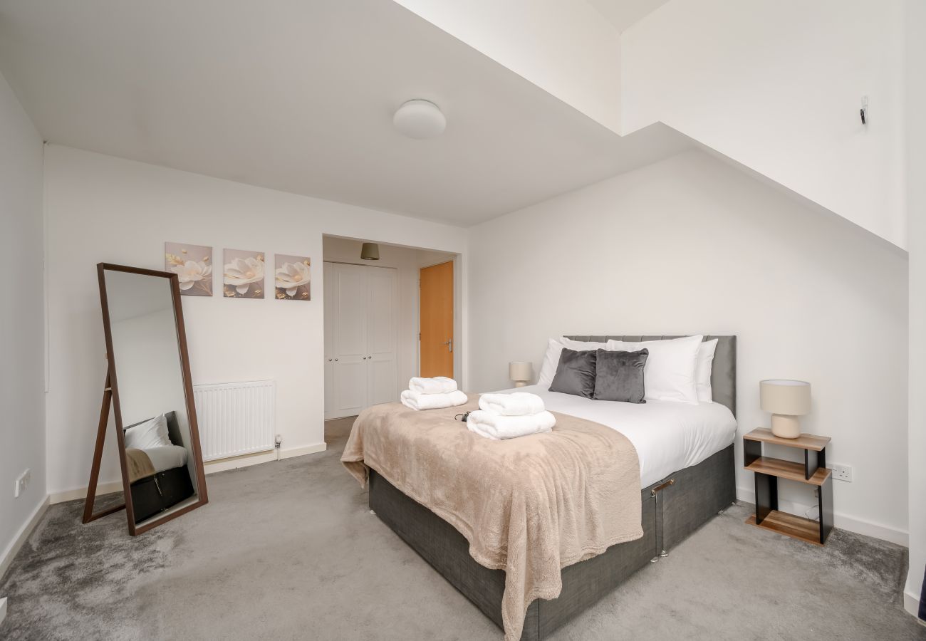Rent by room in Edinburgh - Pentland Hills Views - Cosy Room in Shared Accommodation - Edinburgh 