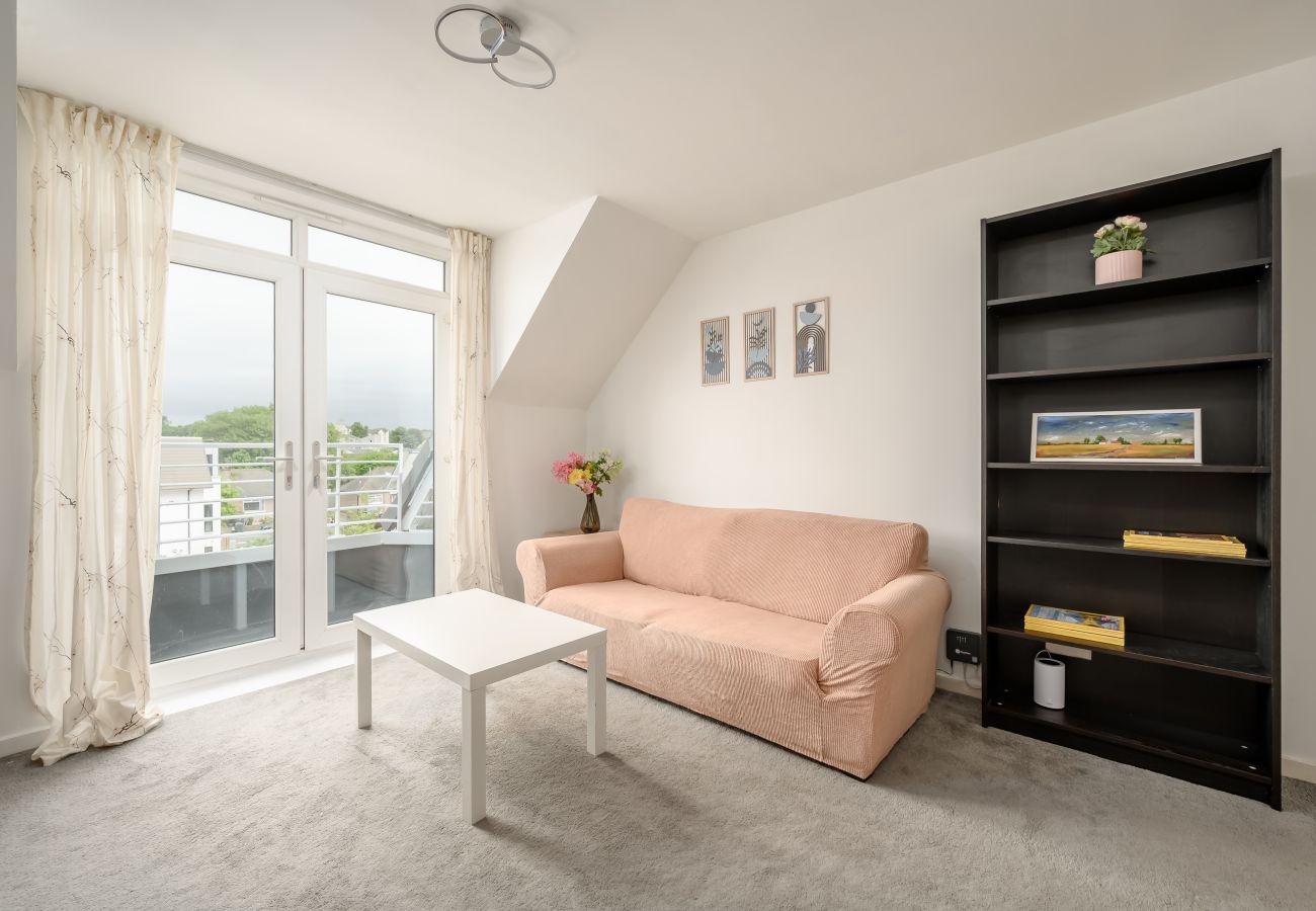 Rent by room in Edinburgh - Pentland Hills Views - Cosy Room in Shared Accommodation - Edinburgh 