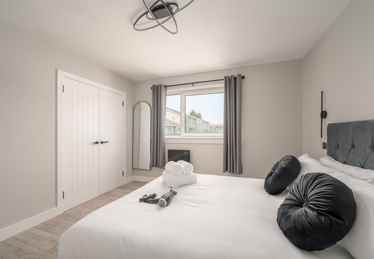 Apartment in Edinburgh - Silverknowes 2 Bedroom Apartment - Edinburgh