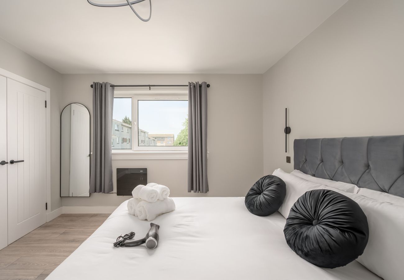 Apartment in Edinburgh - Silverknowes 2 Bedroom Apartment - Edinburgh