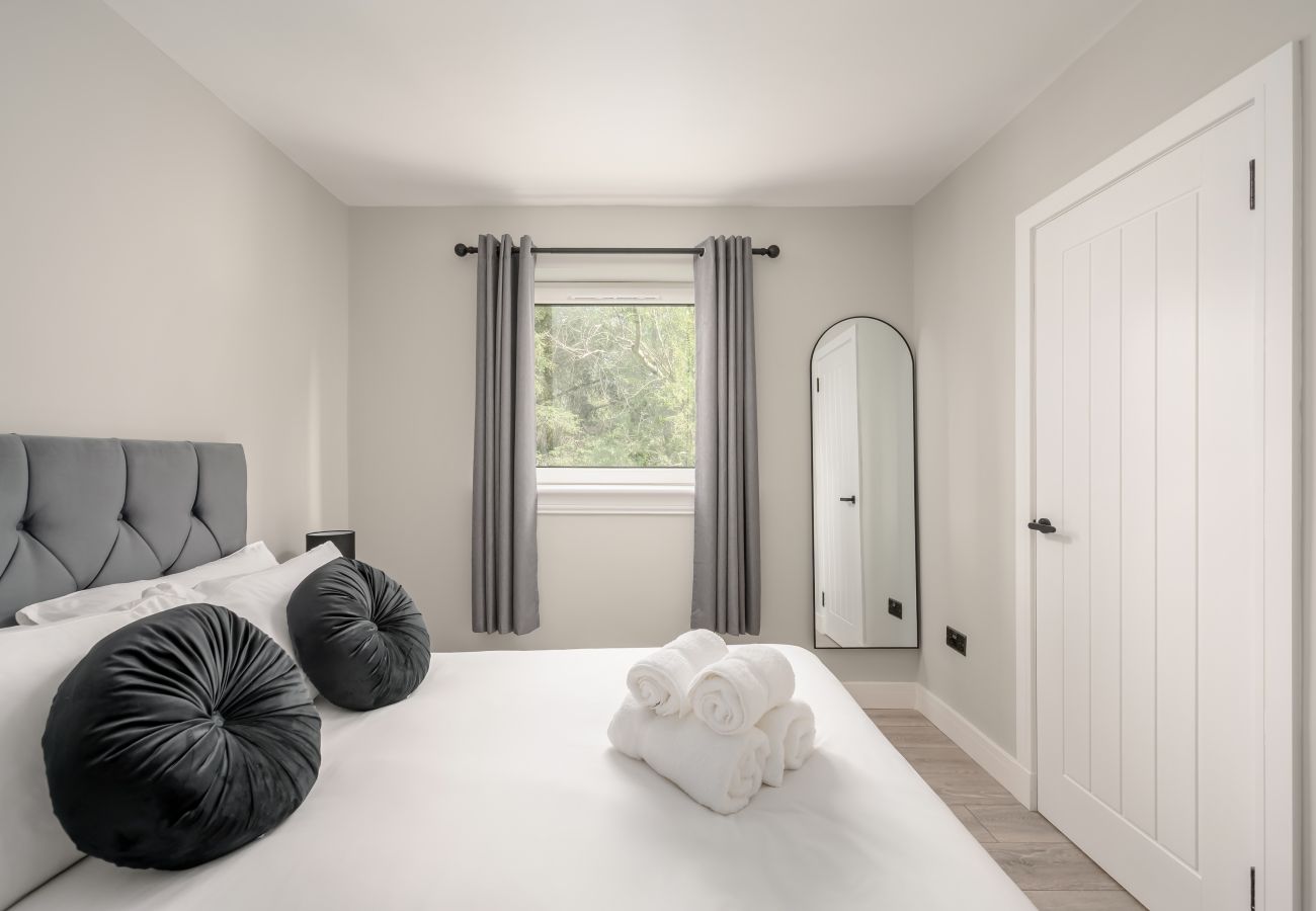 Apartment in Edinburgh - Silverknowes 2 Bedroom Apartment - Edinburgh