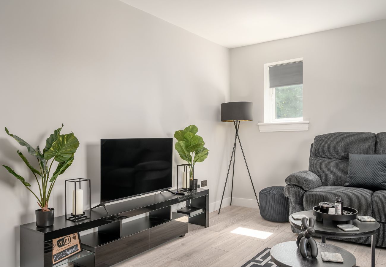 Apartment in Edinburgh - Silverknowes 2 Bedroom Apartment - Edinburgh