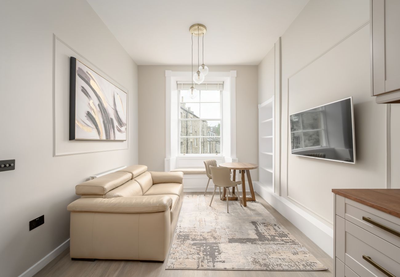 Apartment in Edinburgh - Dean Park 2 Bedroom Apartment - Edinburgh
