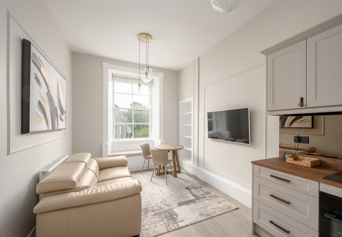 Apartment in Edinburgh - Dean Park 2 Bedroom Apartment - Edinburgh