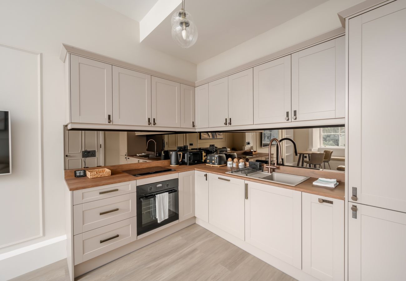 Apartment in Edinburgh - Dean Park 2 Bedroom Apartment - Edinburgh