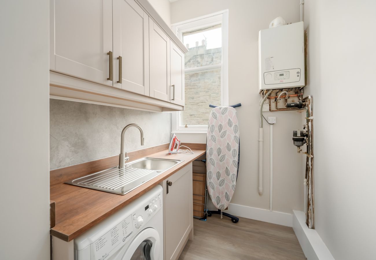 Apartment in Edinburgh - Dean Park 2 Bedroom Apartment - Edinburgh