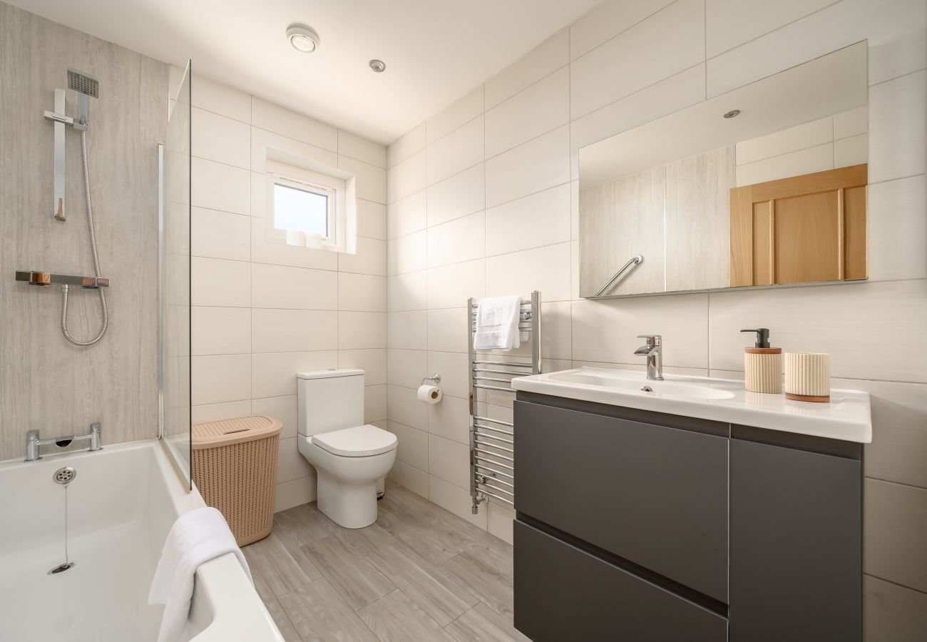 House in Inverness - King Brude 5 Bedroom House - Inverness
