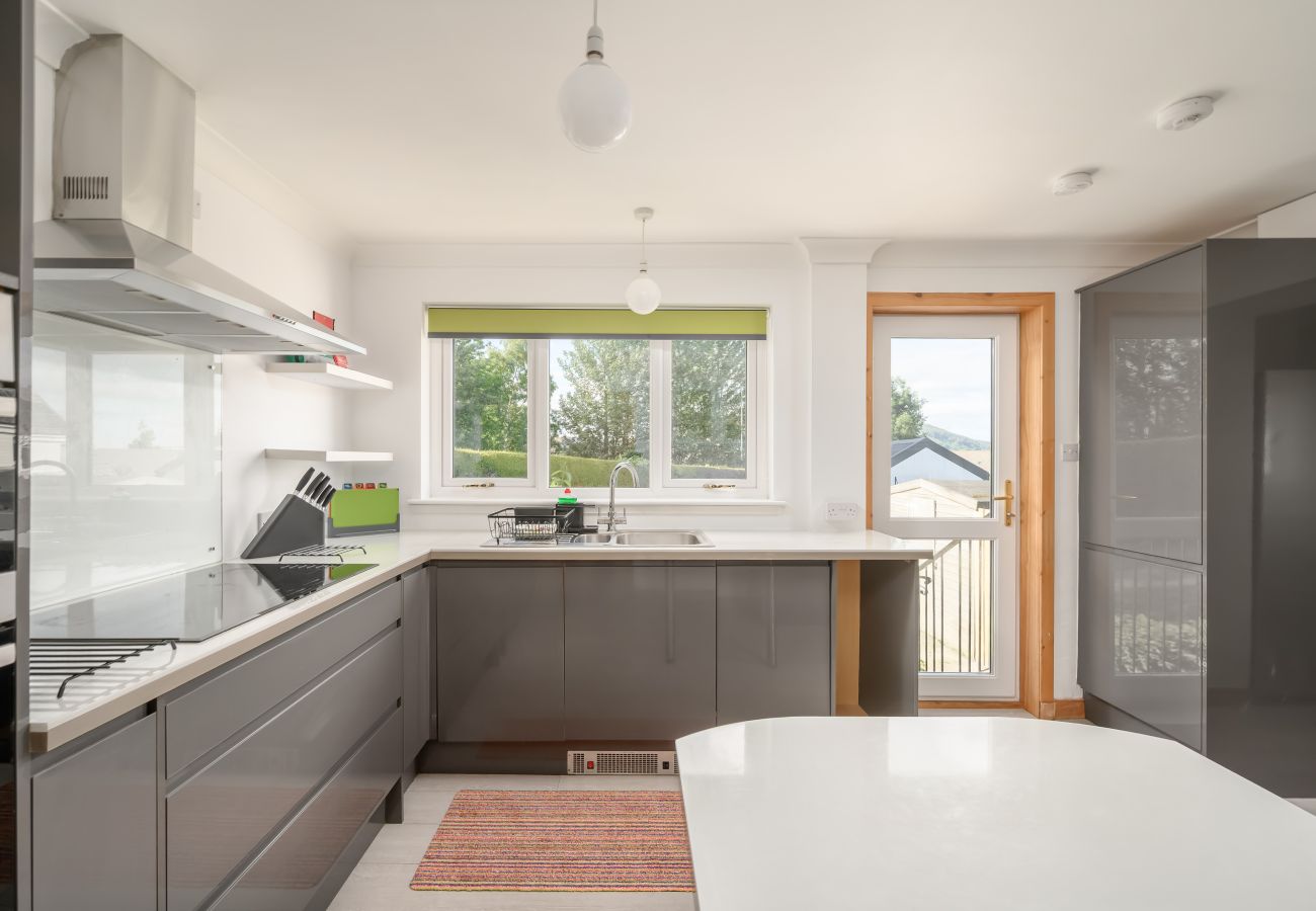 House in Inverness - King Brude 5 Bedroom House - Inverness